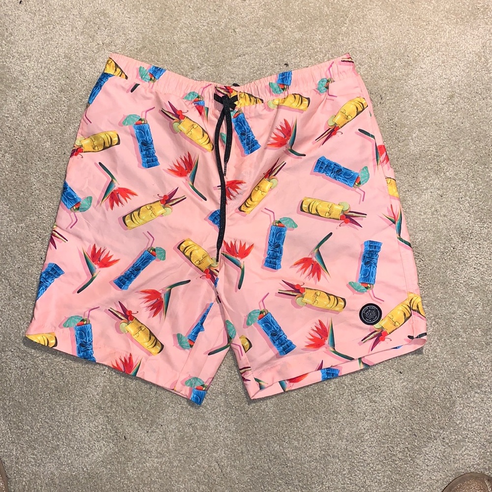 Men’s M swim trunks